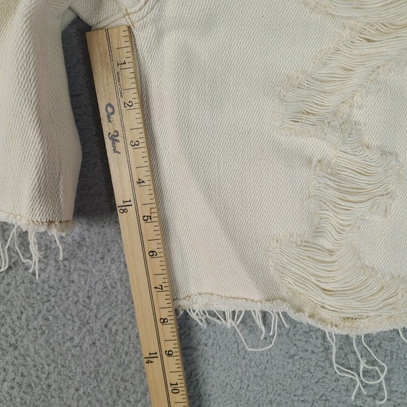 Levi’s Shorts Womens Size 25 (Measured 28 Waist) Made & Crafted Relaxed Distress - Picture 15 of 16